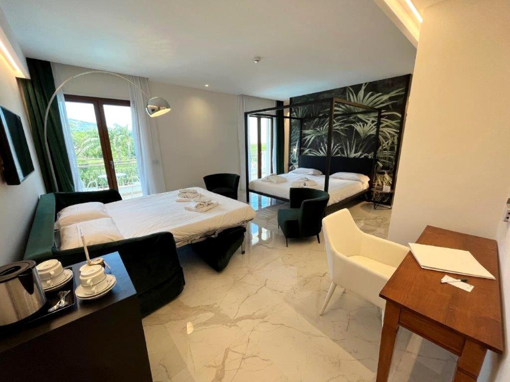 Junior Suite with Pool View
