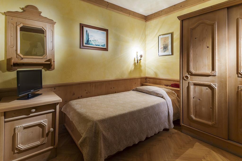 Connected Single Room