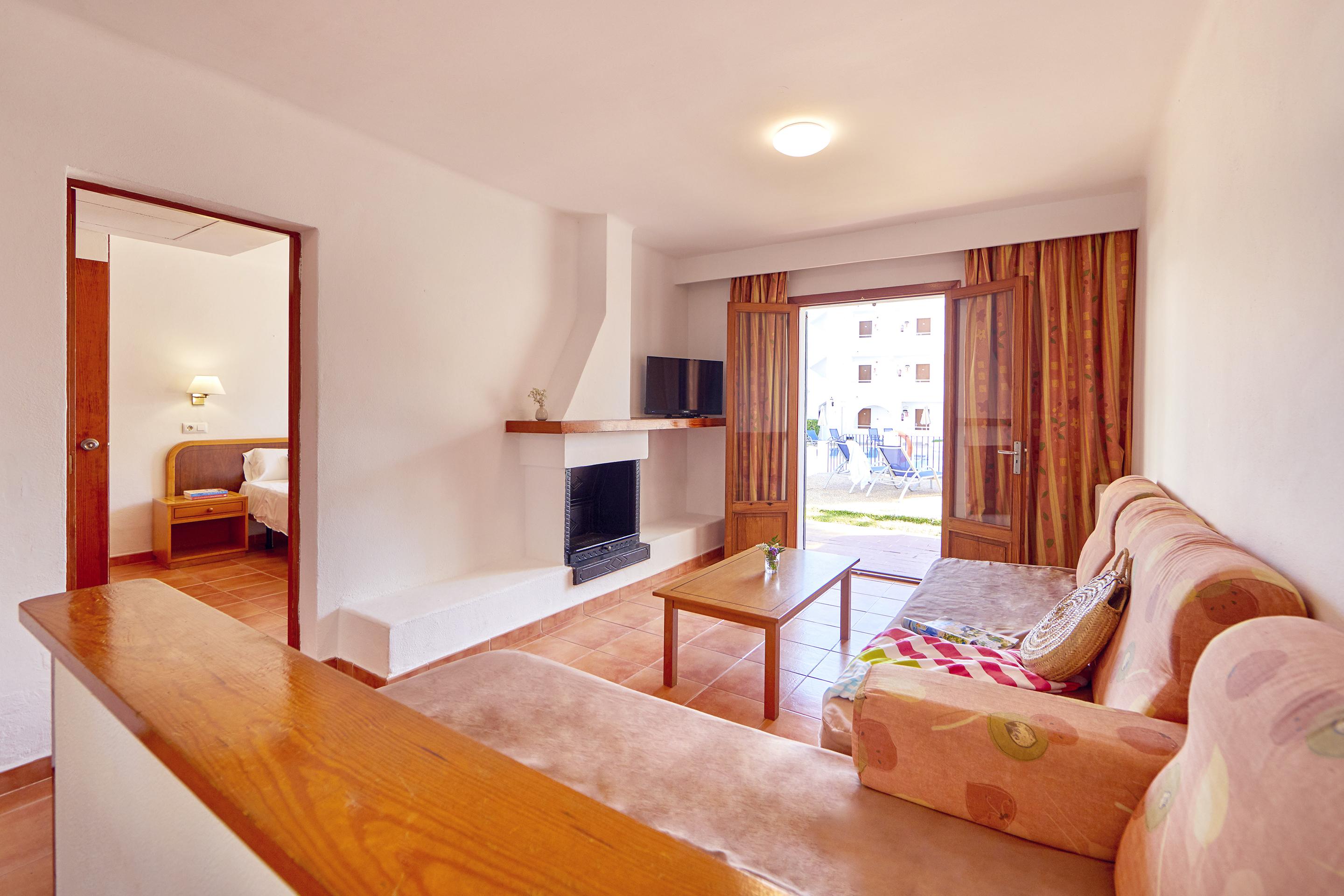 One-Bedroom Apartment Self Catering,1272281590:JPEG