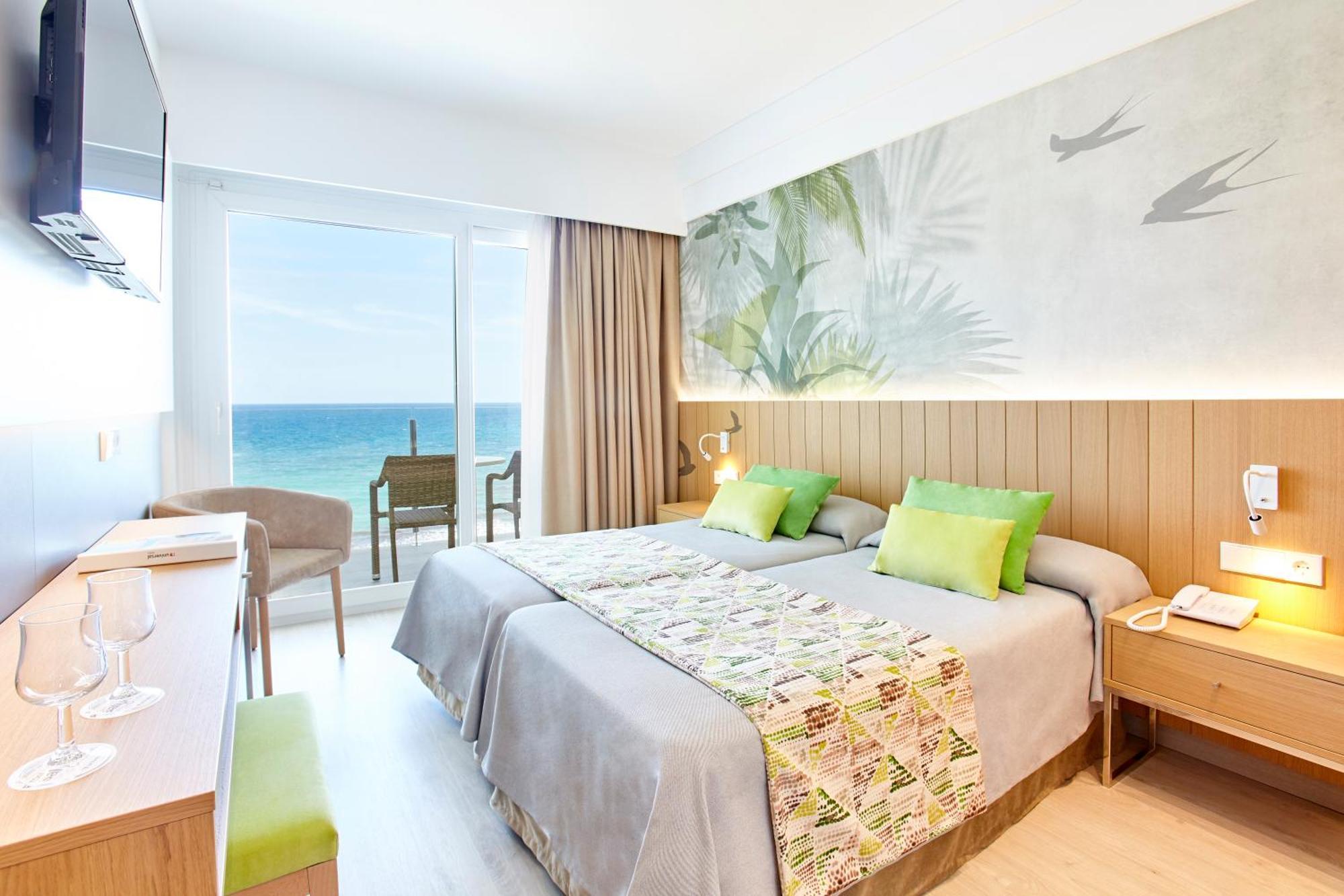 Habitación Doble con vistas al mar (2 adultos + 1 niño) - 2 camas