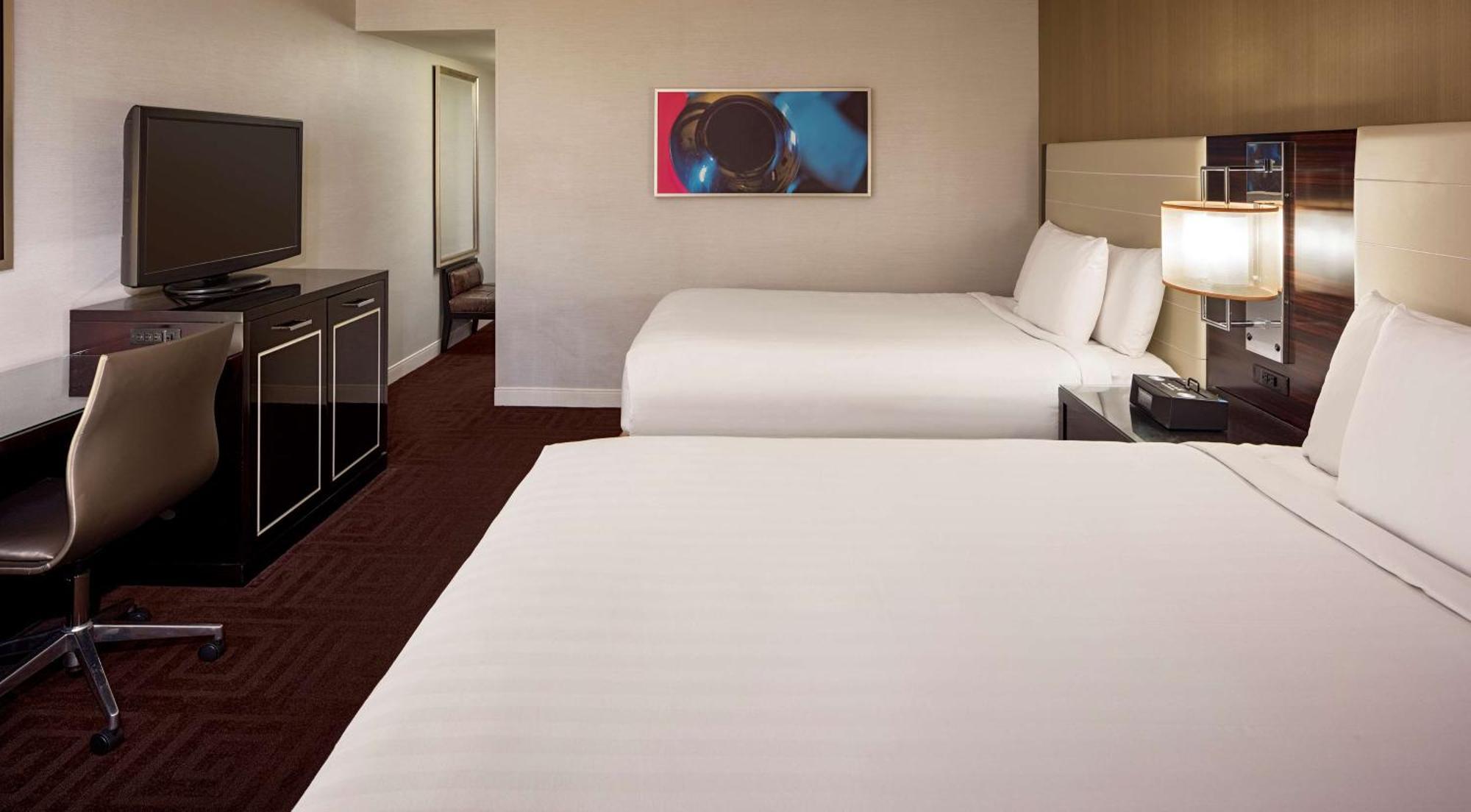 Queen Room Two Queen Beds Accessible Shower Disability Access