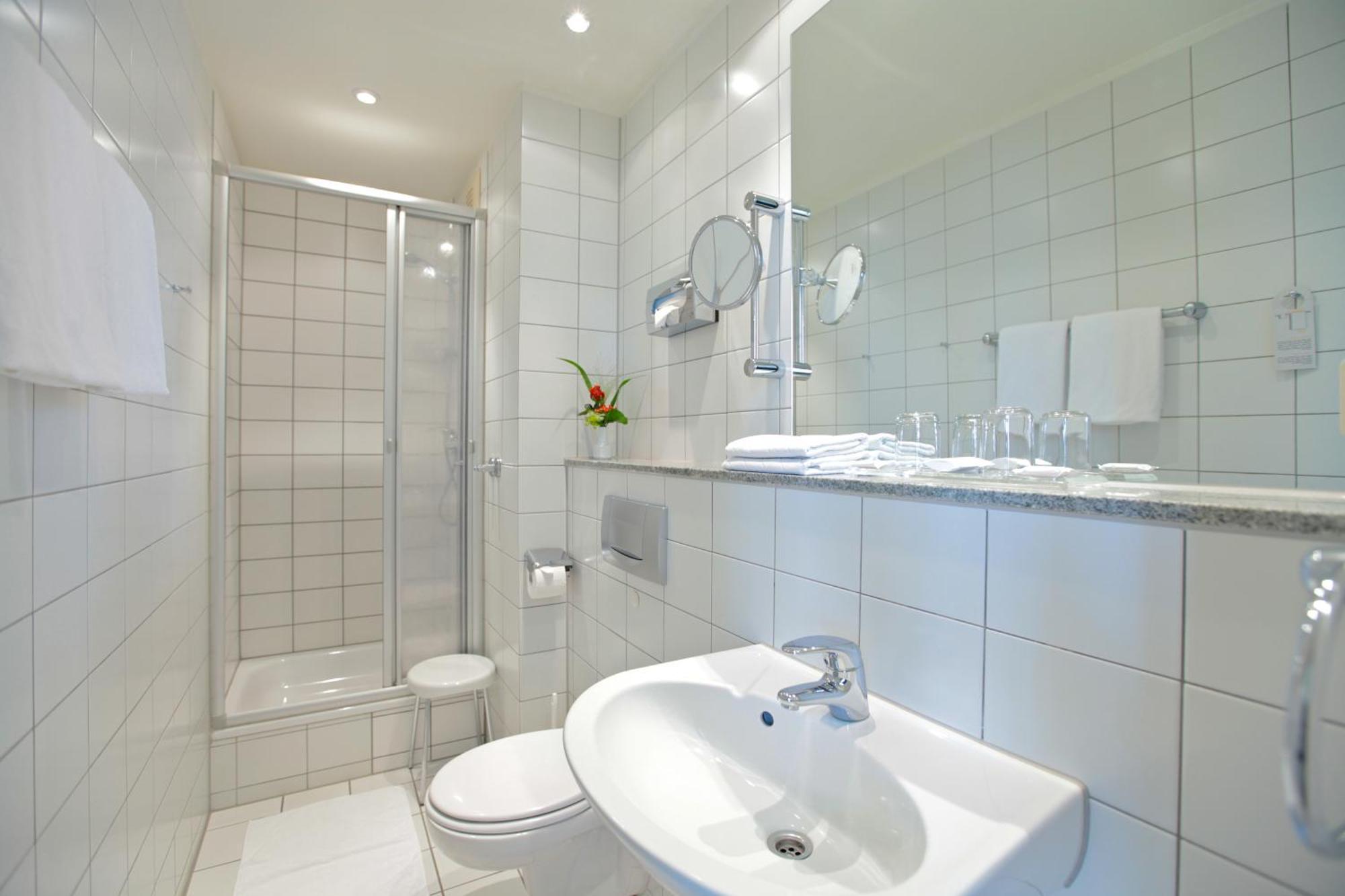 Quarto Comfort com Cama de Casal ou 2 de Solteiro e Vista do Rio