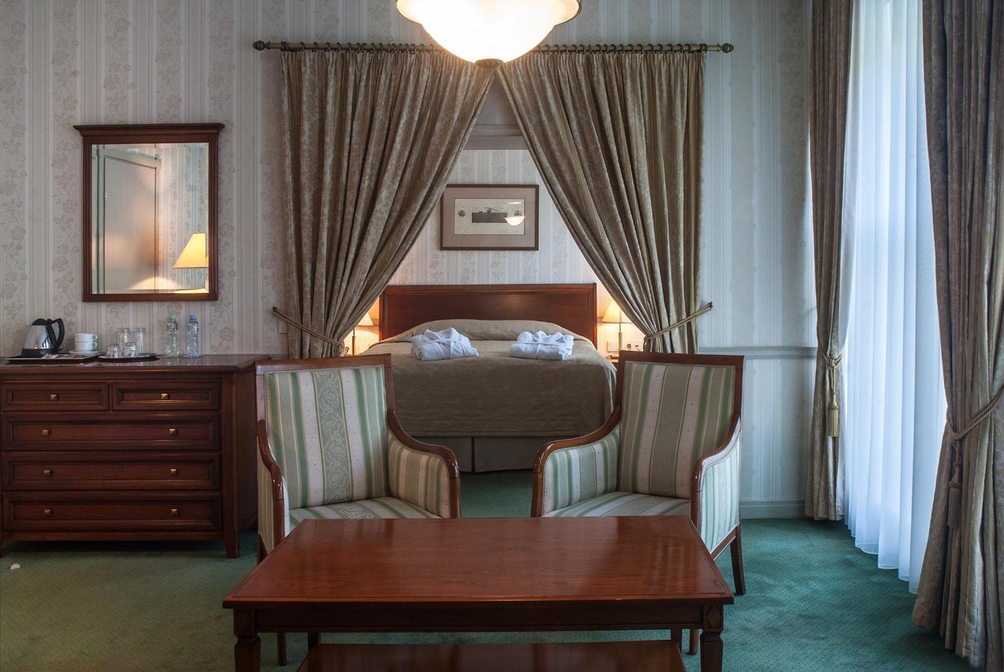 Executive Suite