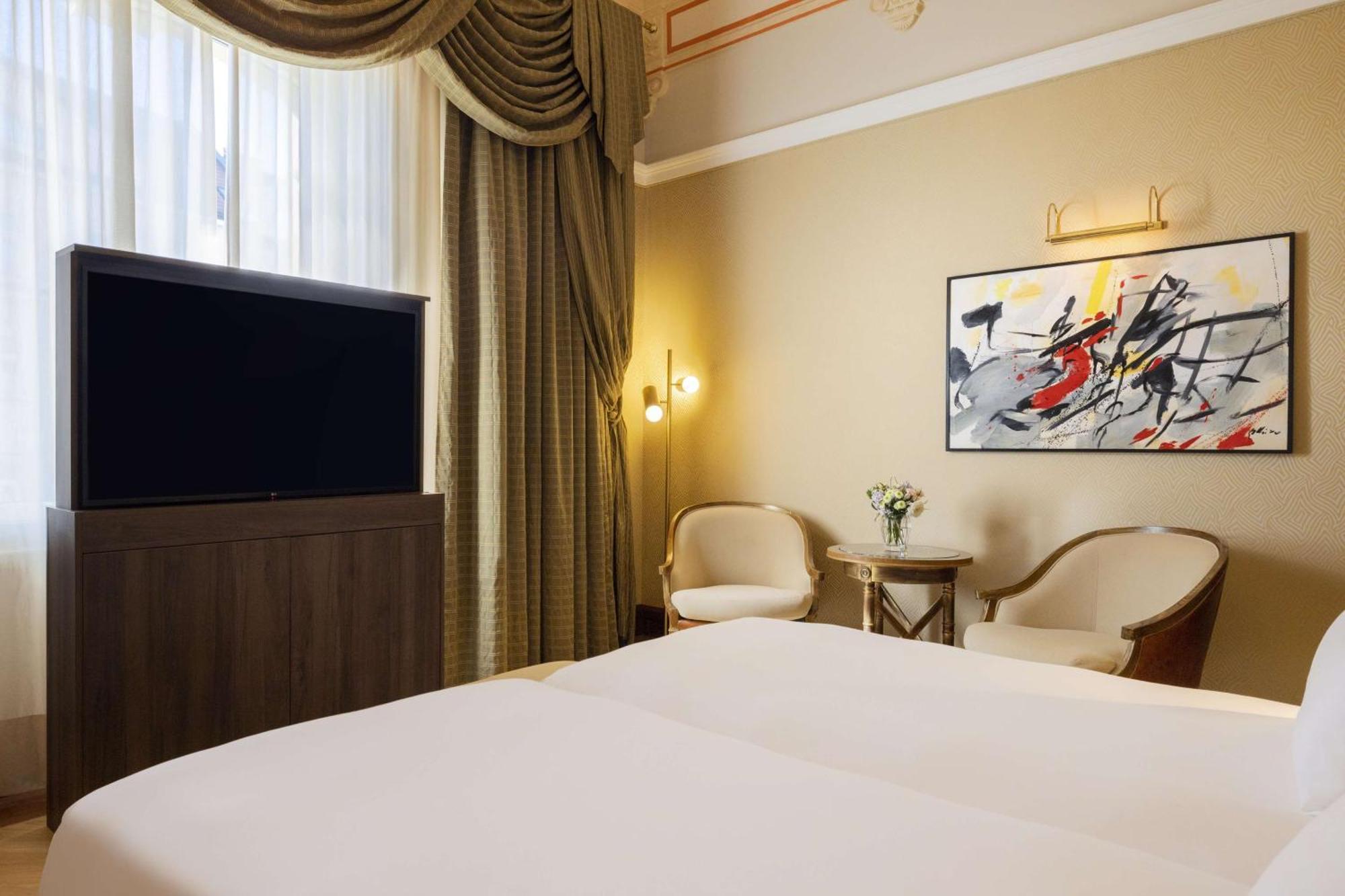 Suite with Extra Bed