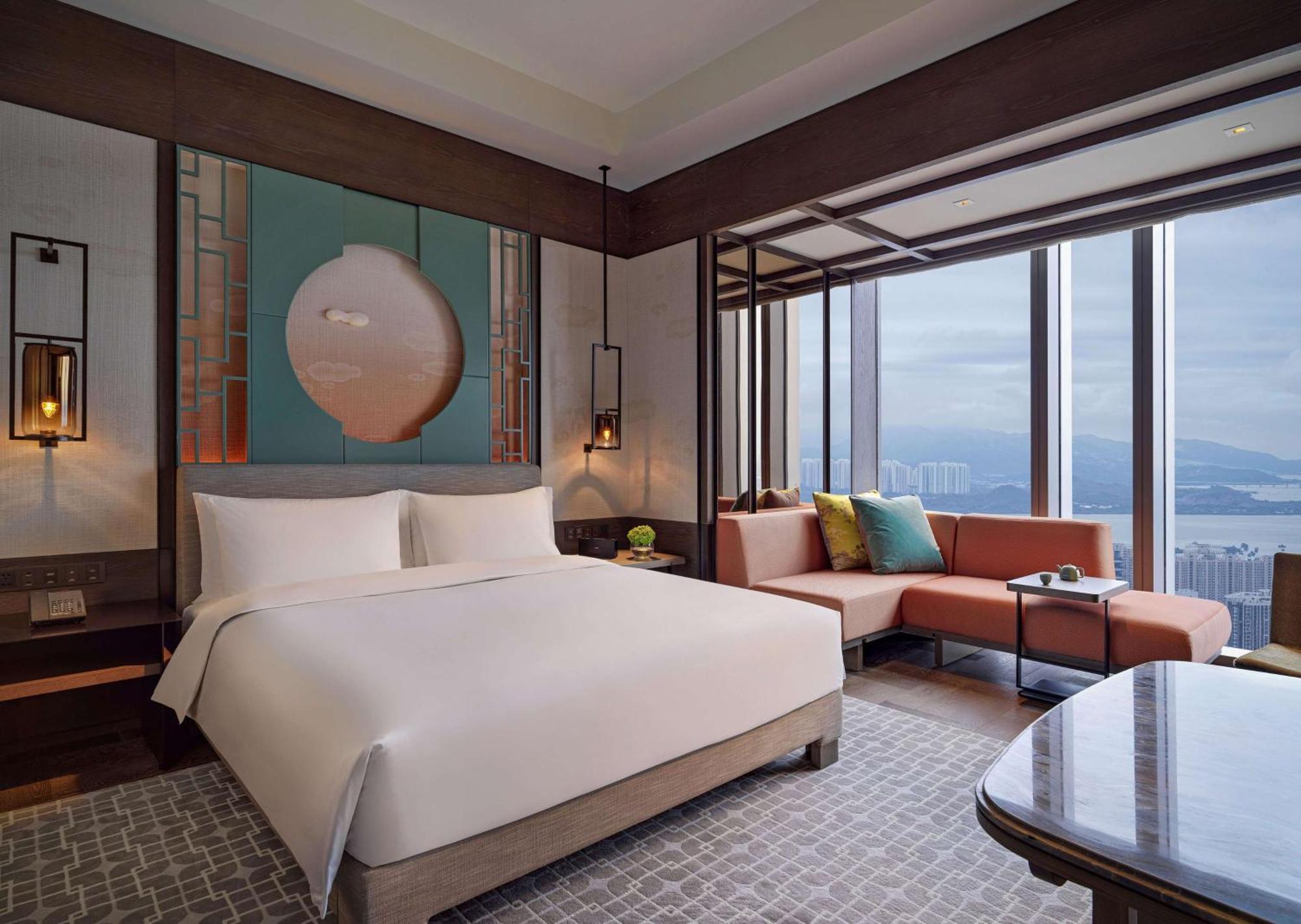 King Room with Skyline View,1765469683:JPEG