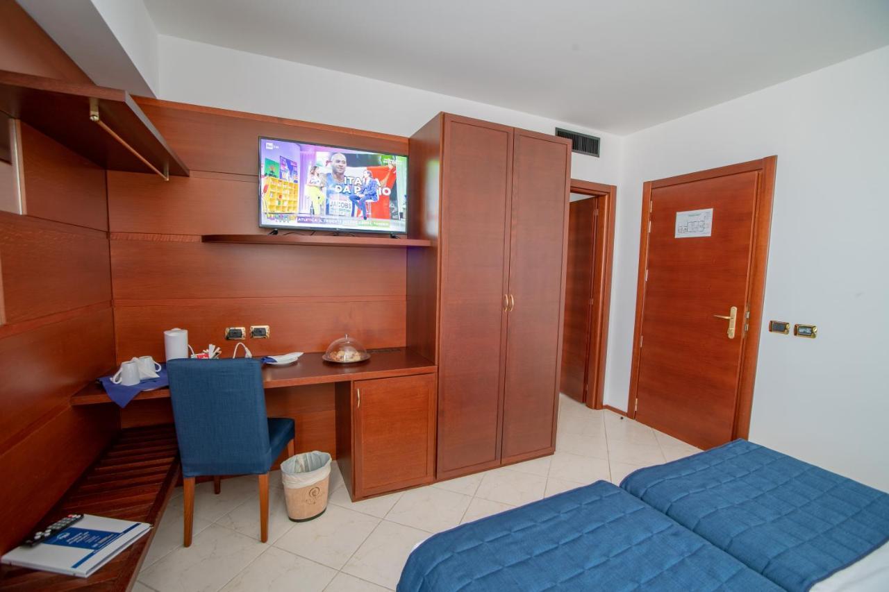 Standard Twin Room,1499124625:JPEG