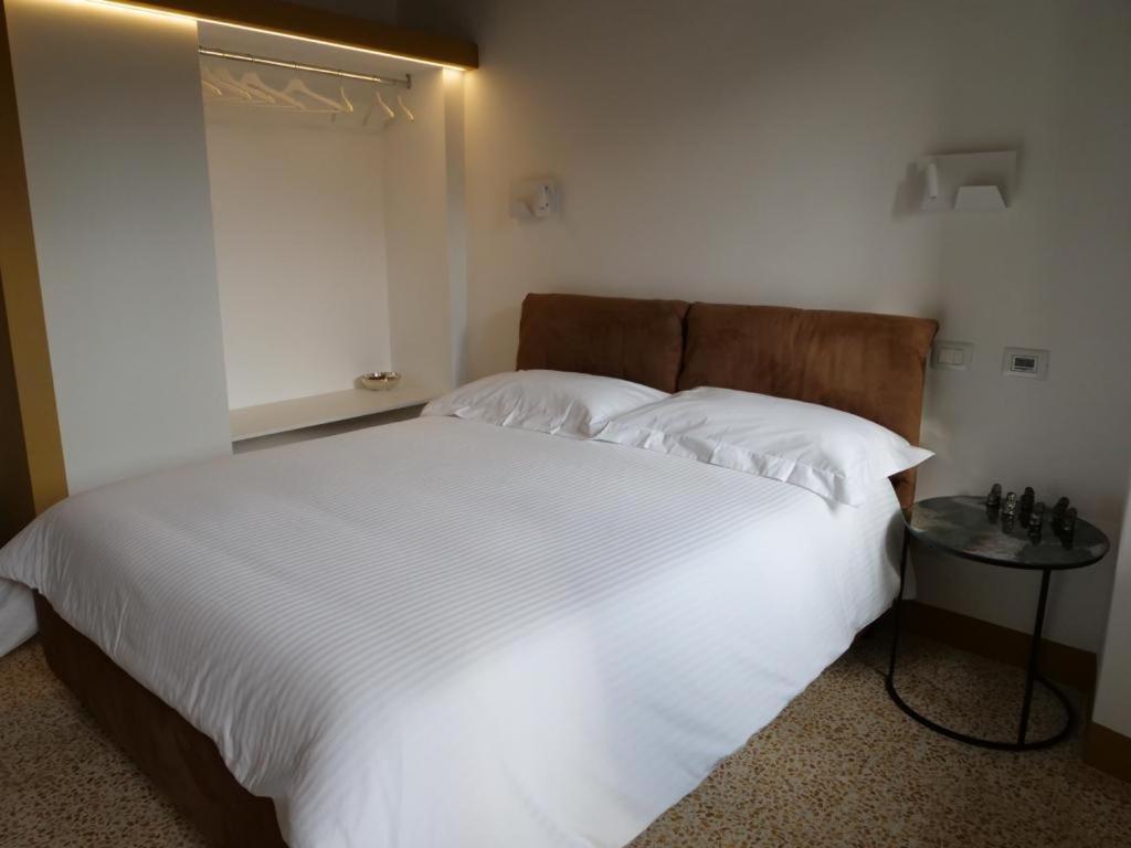 Deluxe Double Room Balcony