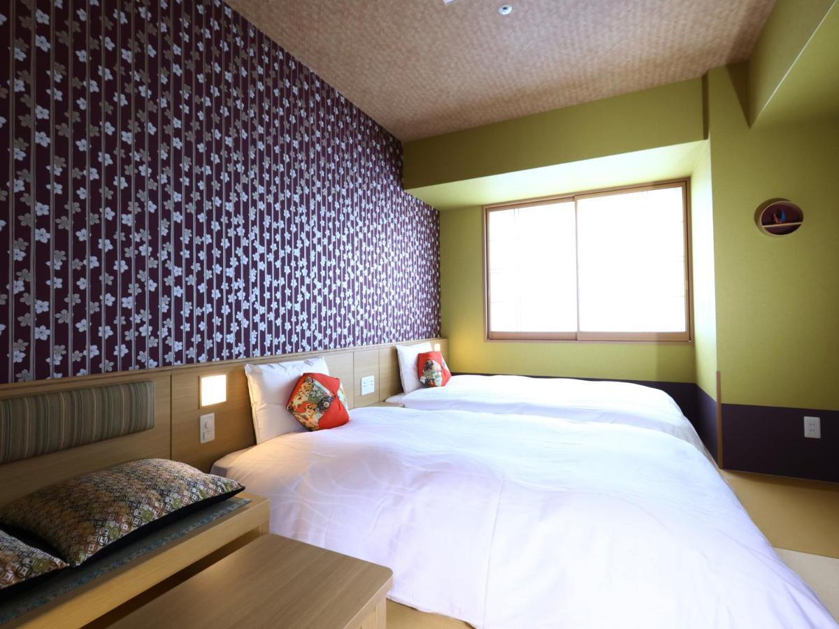 Twin Room,1299016630:JPEG