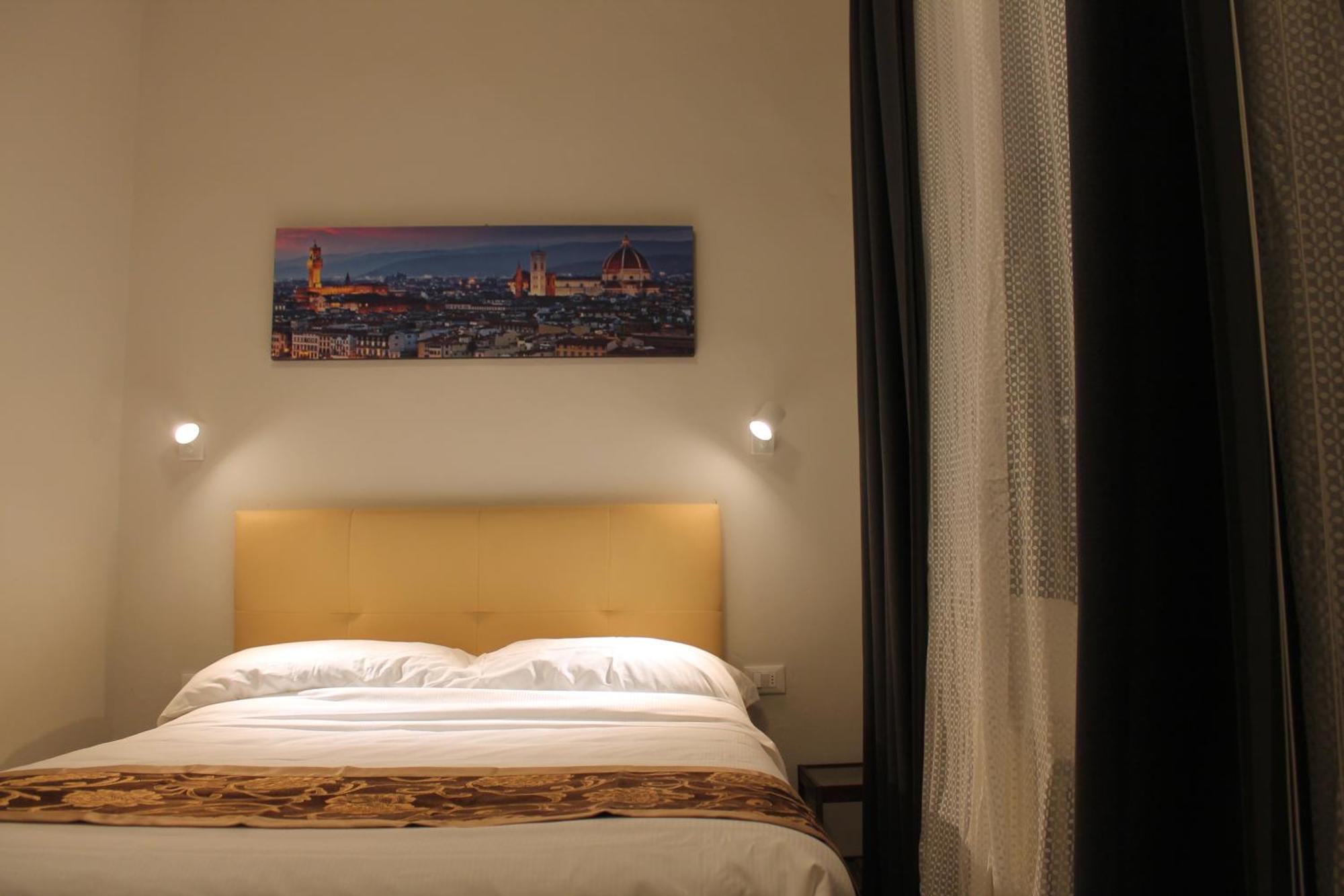 Small Double Room,1189755532:JPEG