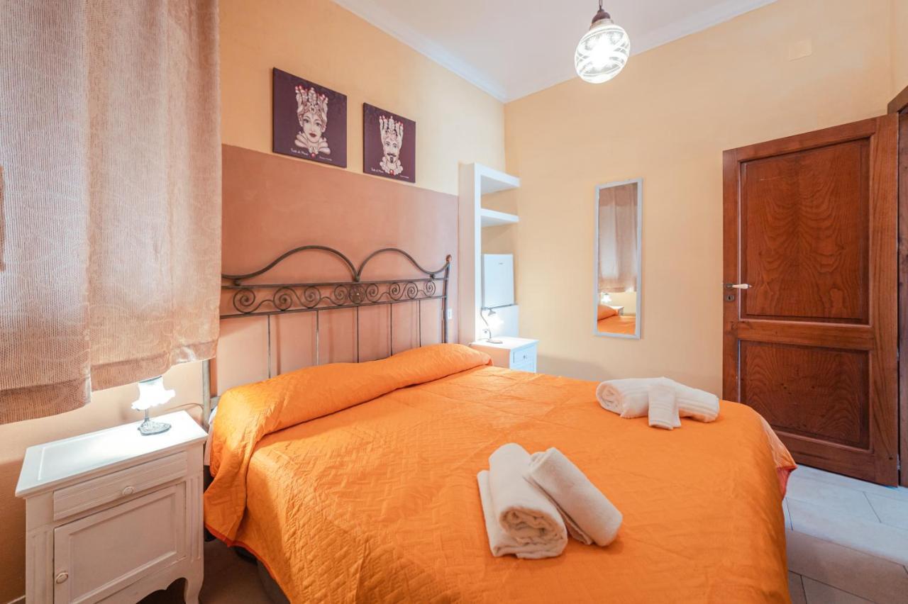 Small Double or Twin Room,1541535520:JPEG