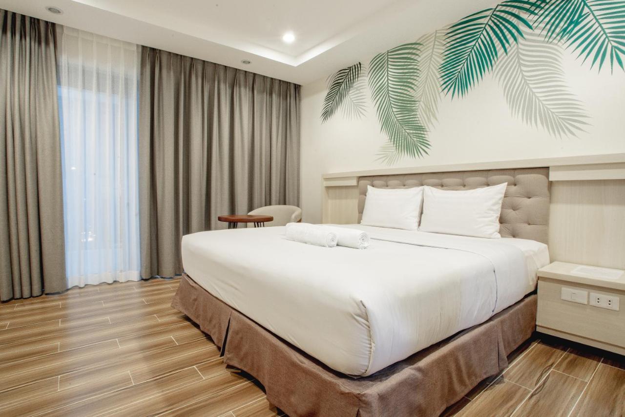 Deluxe Room,1325286028:JPEG