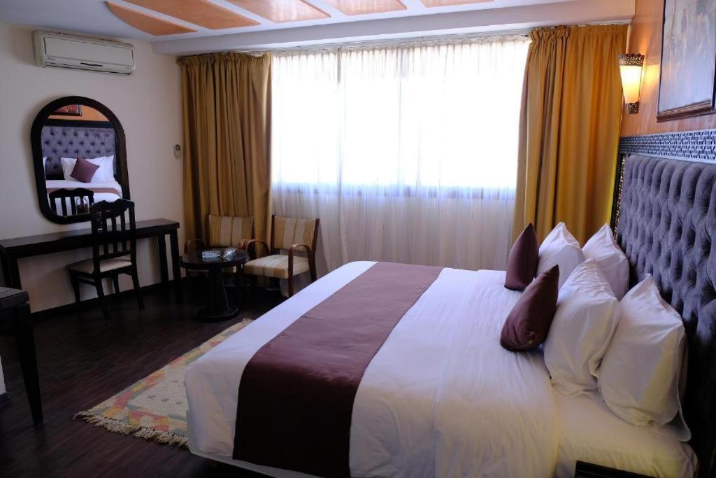 Triple Room,1350126802:JPEG