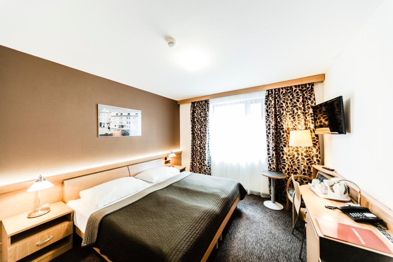 Double or Twin Room,1354191014:JPEG