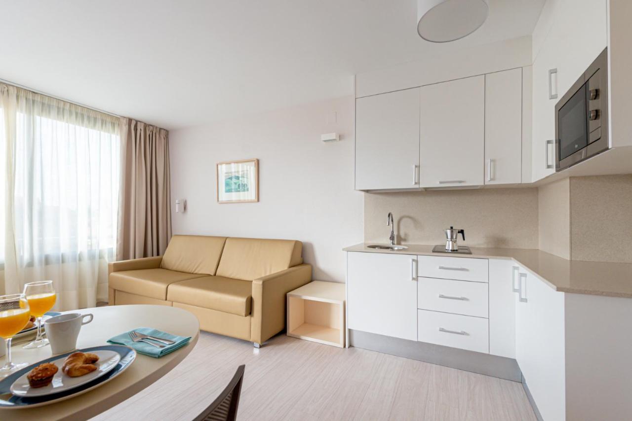 Appartement Supérieur - Vue Latérale sur Mer