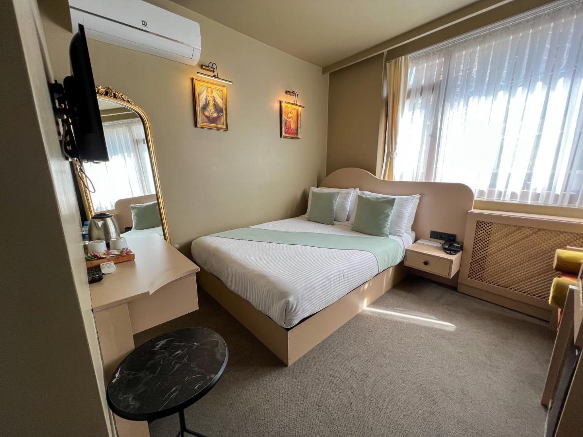 Standard Double Room,1365759659:JPEG