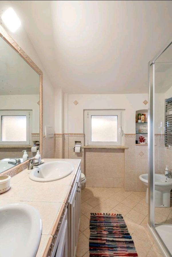 Double Room,1372914407:JPEG