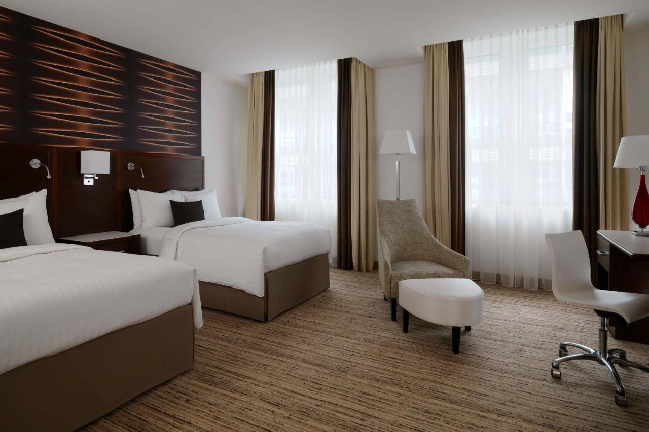 Grand Deluxe, Larger Room, 2 Twin beds,1403943416:JPEG