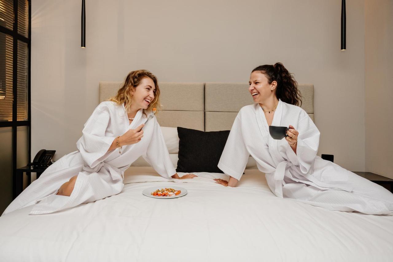 Superior King Suite