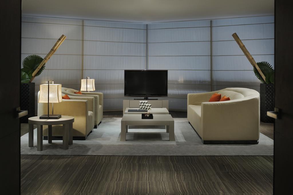 Suite Signature Armani
