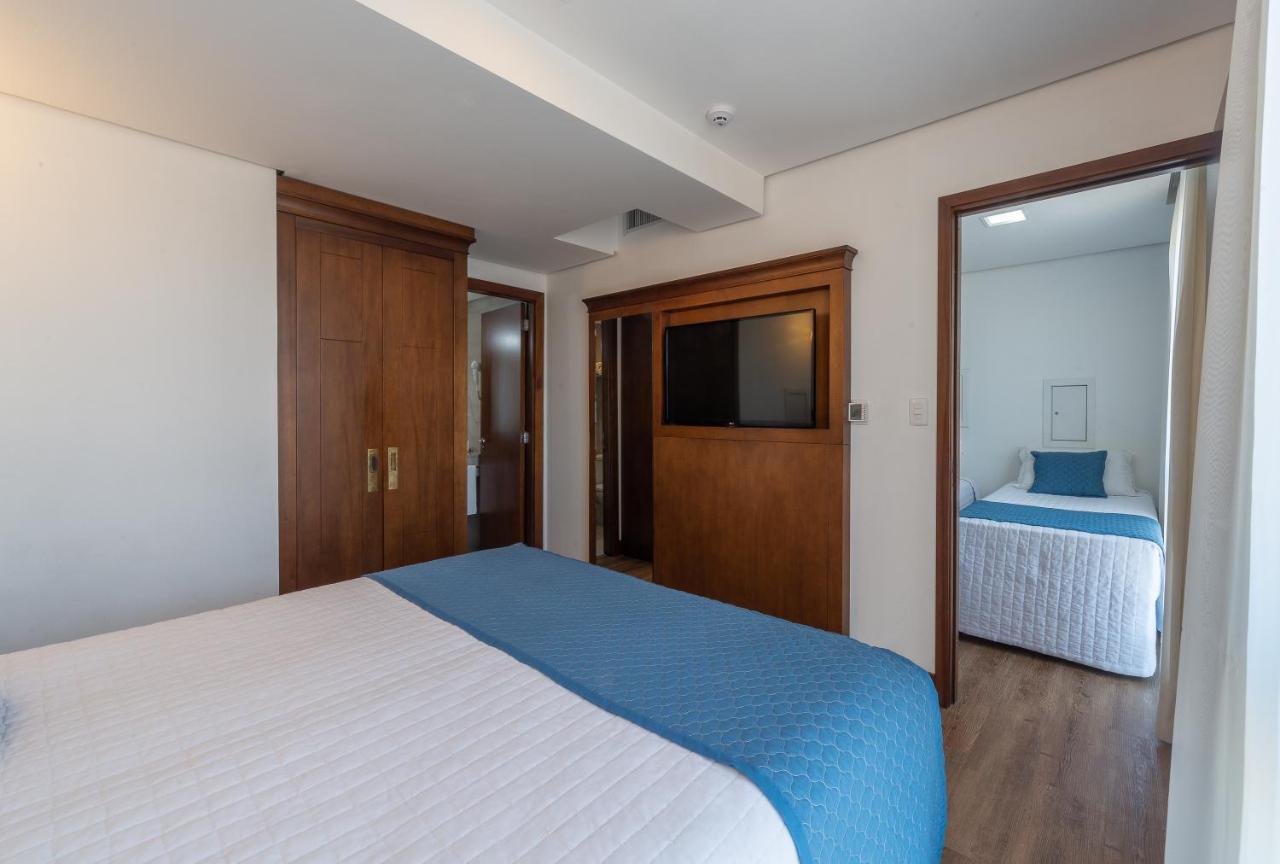 Deluxe Suite Spa Bath
