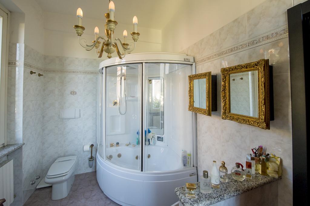 King Room Balcony Private Internal Bathroom,665557416:JPEG