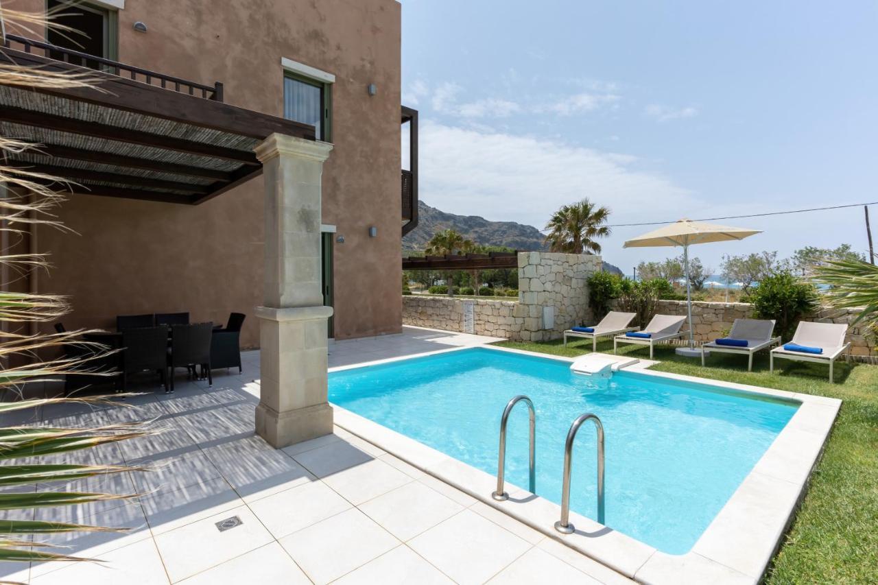 Three-Bedroom Villa Pool Sea View