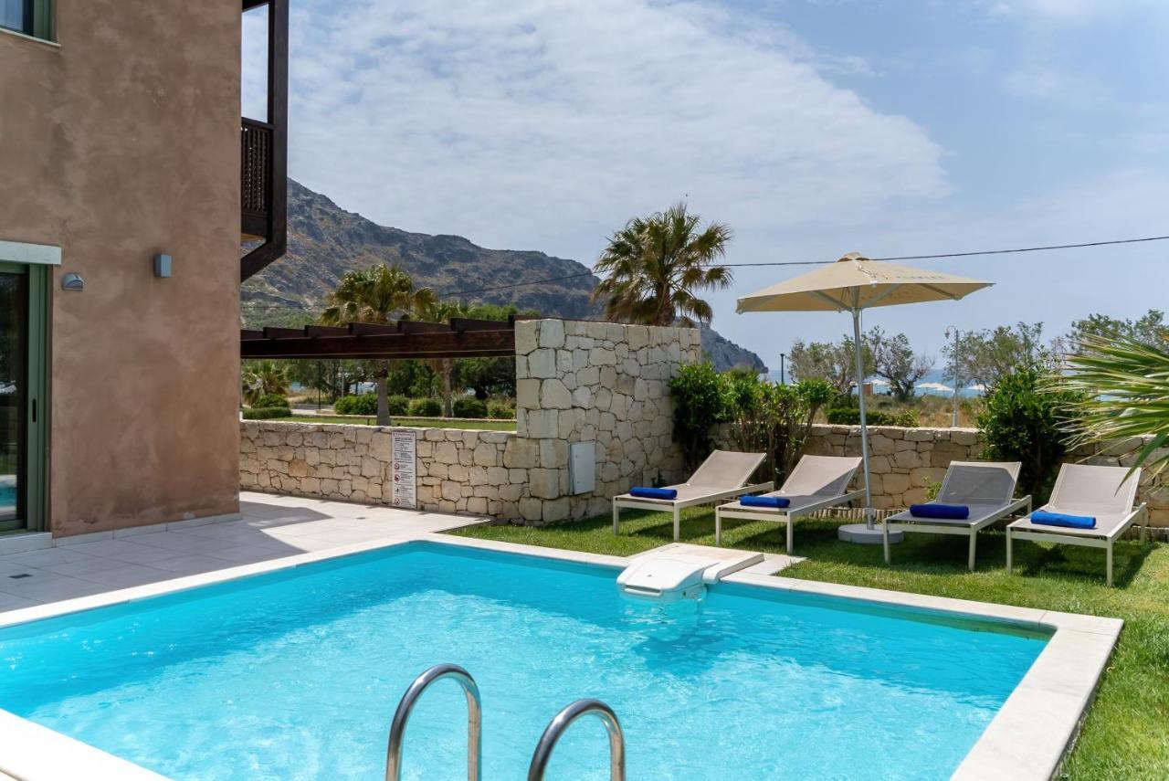 Three-Bedroom Villa Pool Sea View