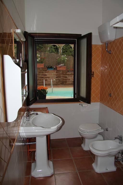 Camera King con Vista Piscina