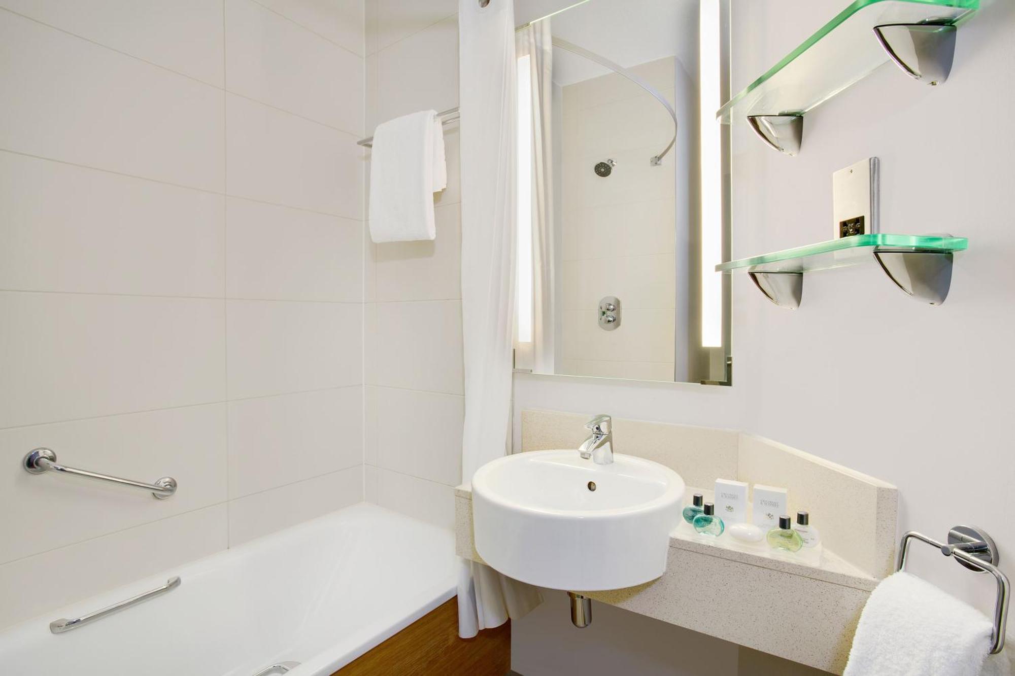 Standard Triple Room (3 Adults)