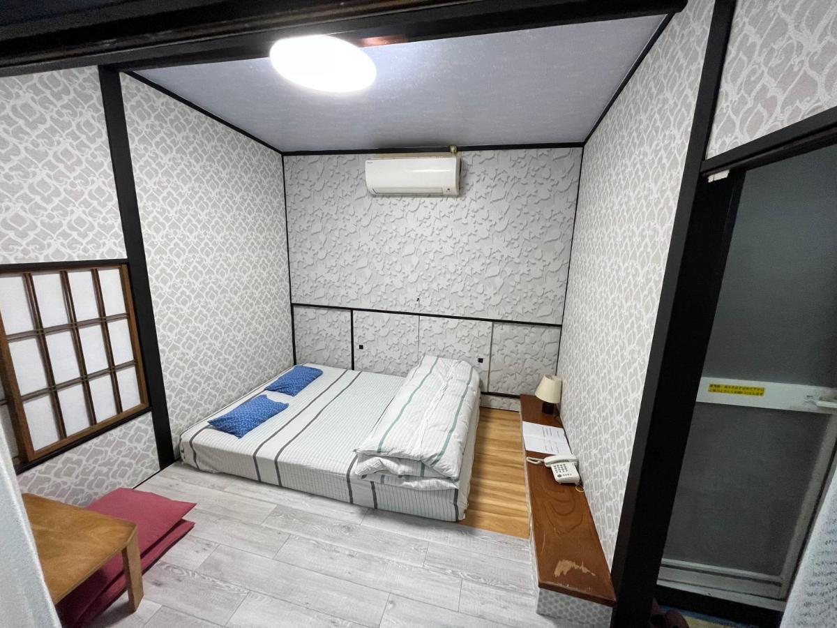 Double Room Private Bathroom
