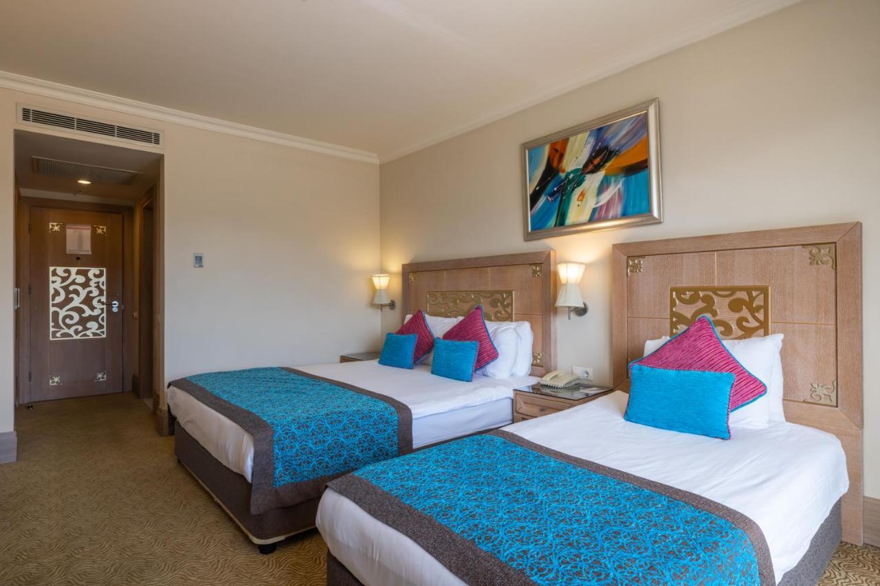 Chambre Double ou Lits Jumeaux Standard avec Vue Partielle sur Mer