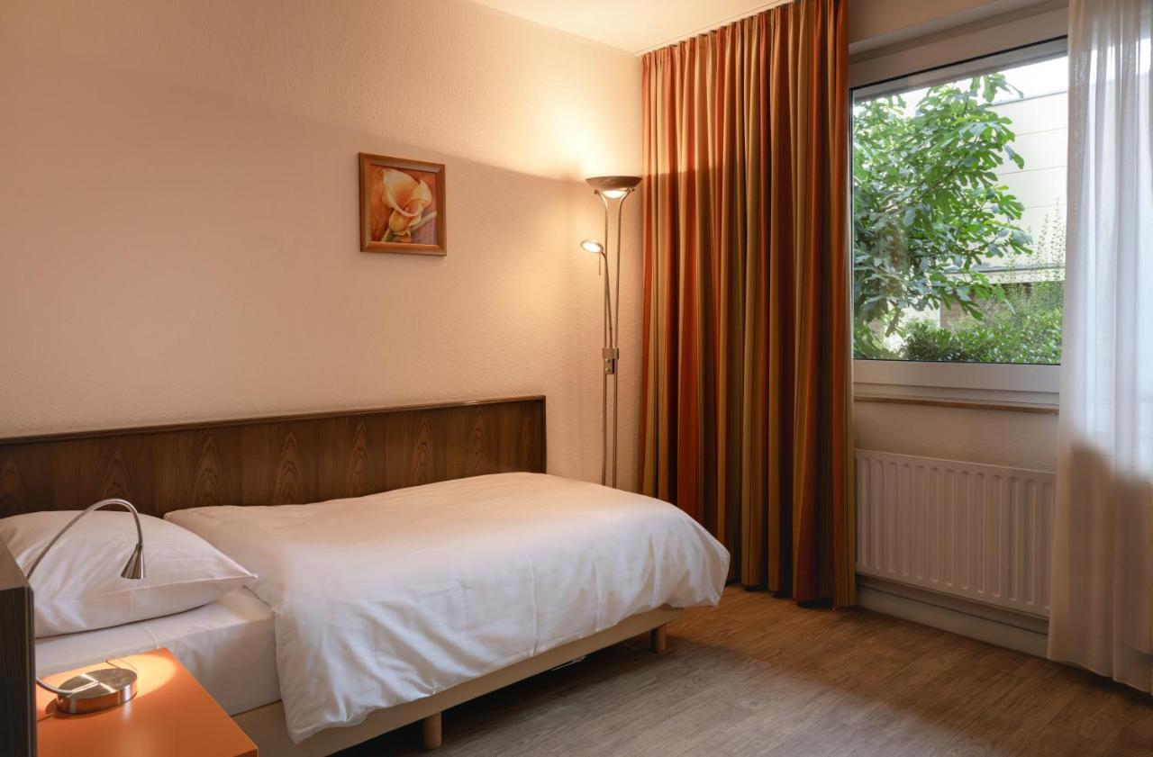 Einzelzimmer im Untergeschoss