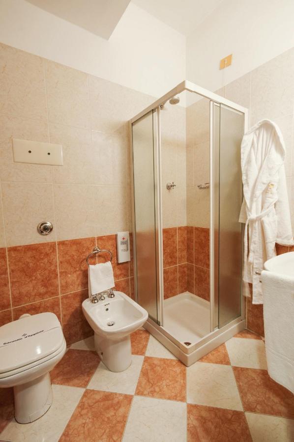 Standard Single Room,1498642327:JPEG
