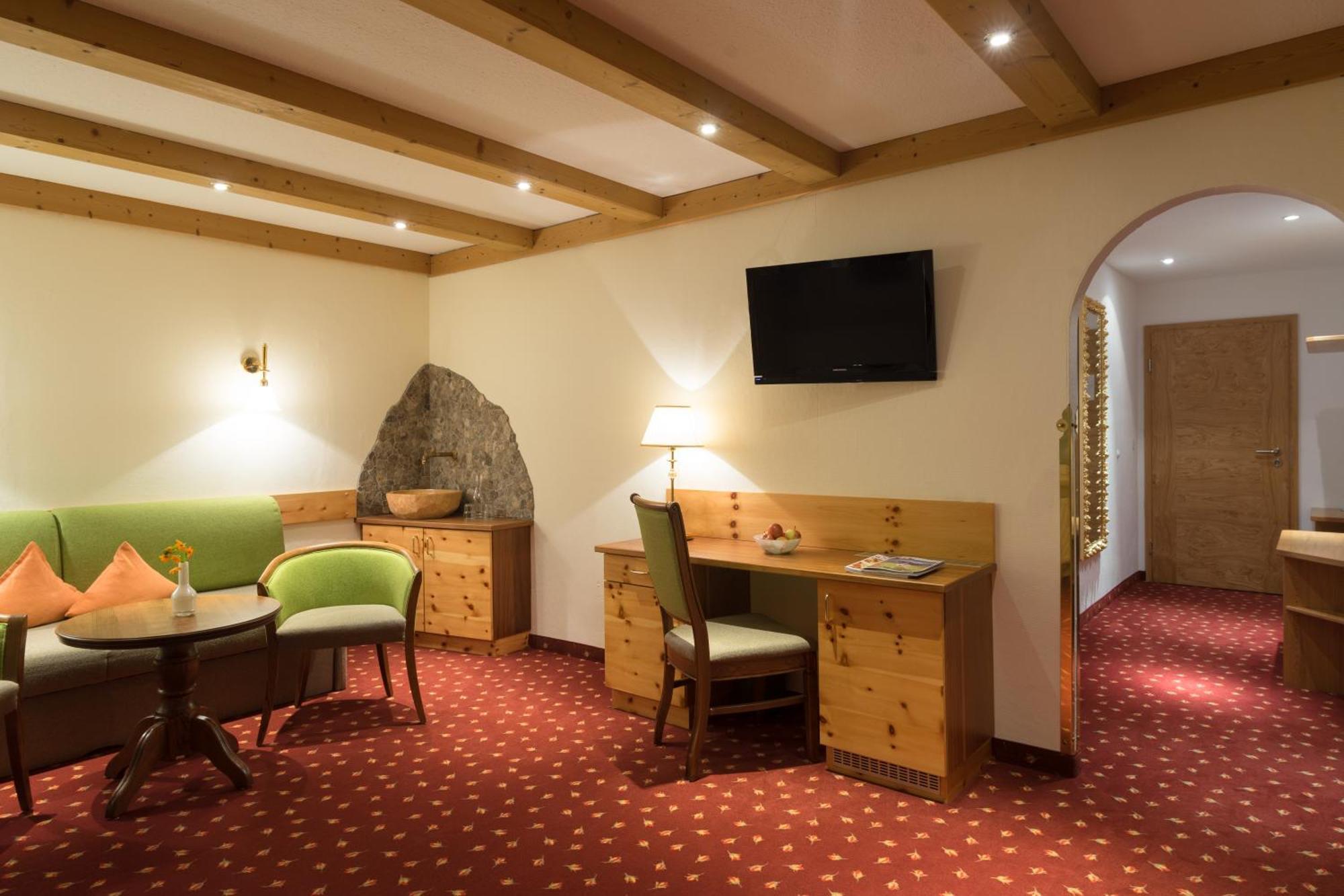 One-Bedroom Suite