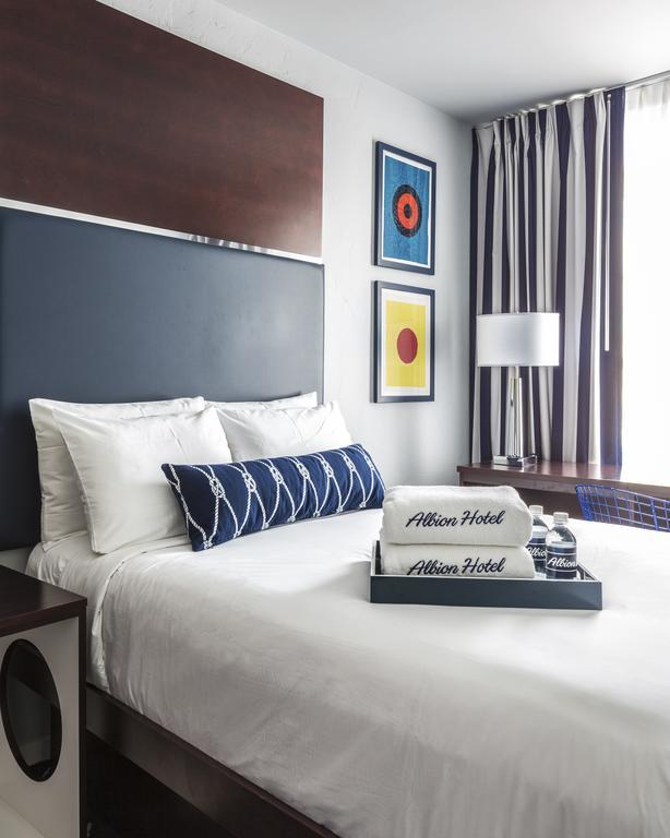 Petite Double Room