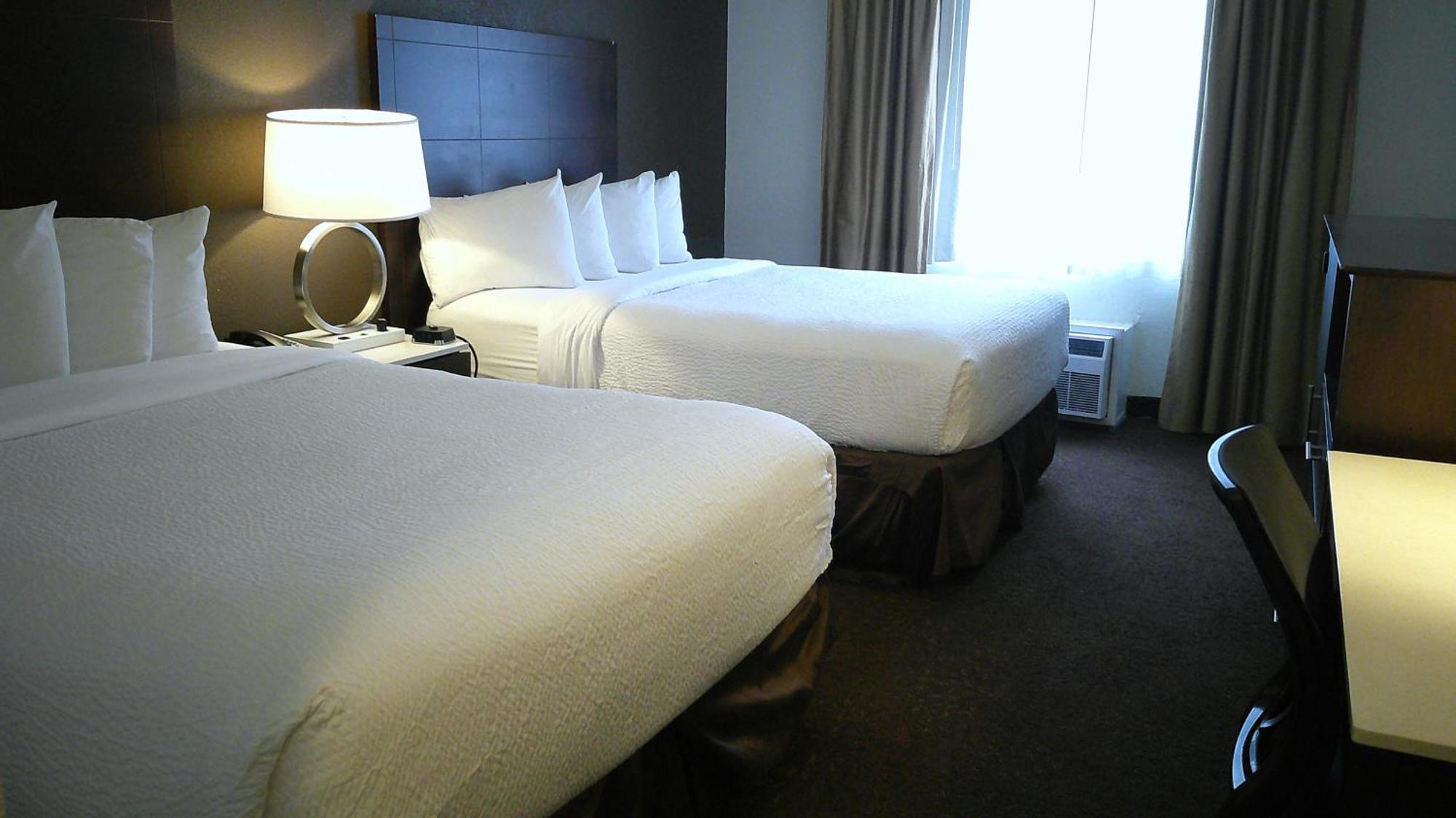 Queen Room Two Queen Beds Non-Smoking