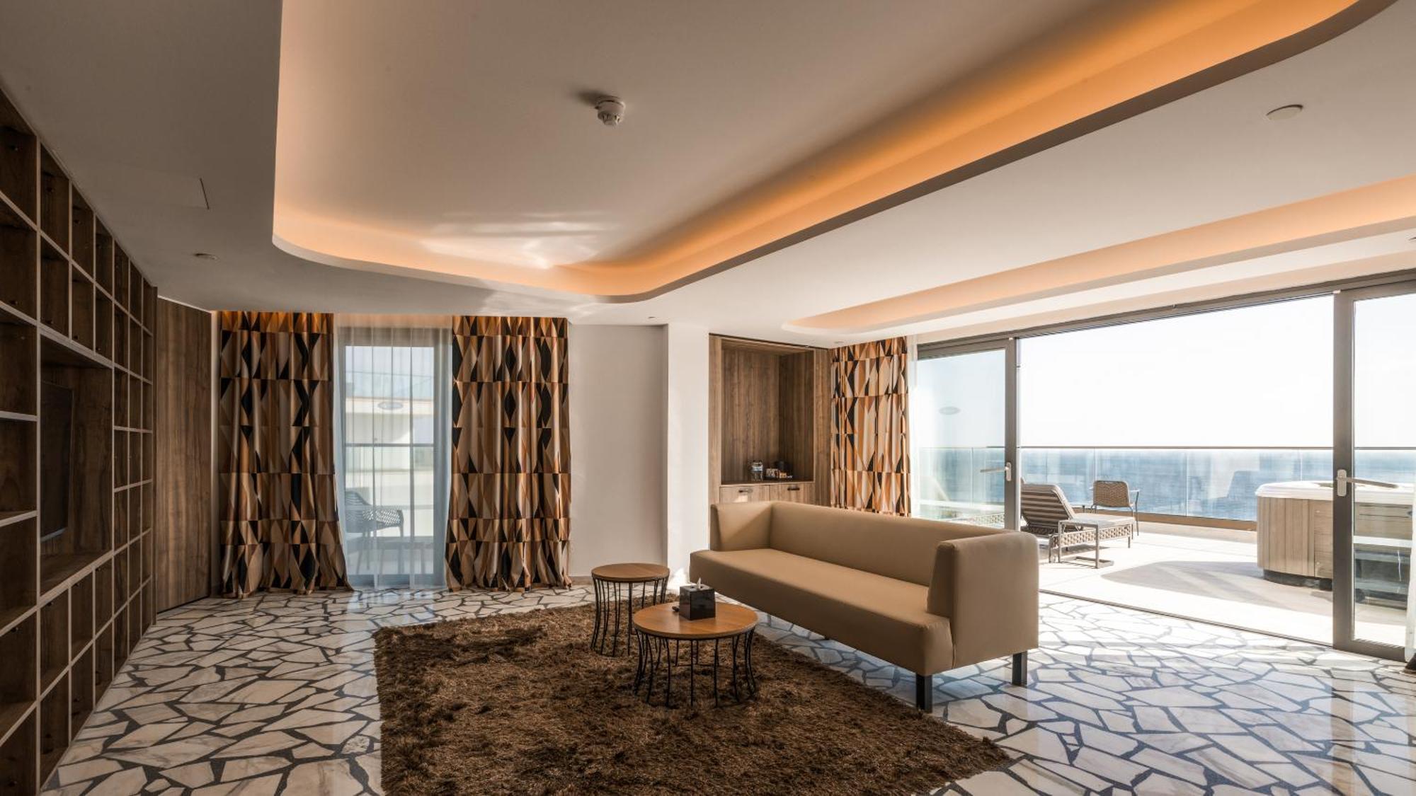 Suite Executive con vistas al mar y bañera de hidromasaje