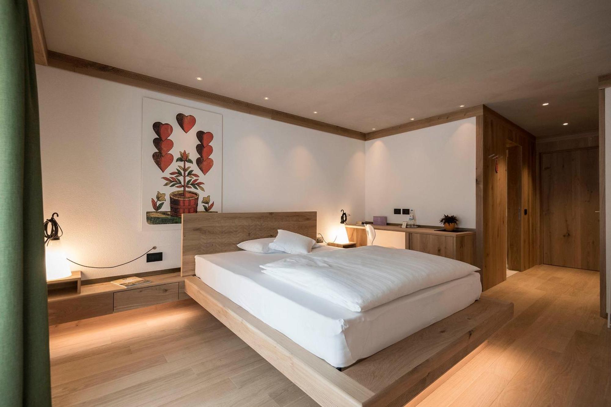 Deluxe Single Room,1531439542:JPEG