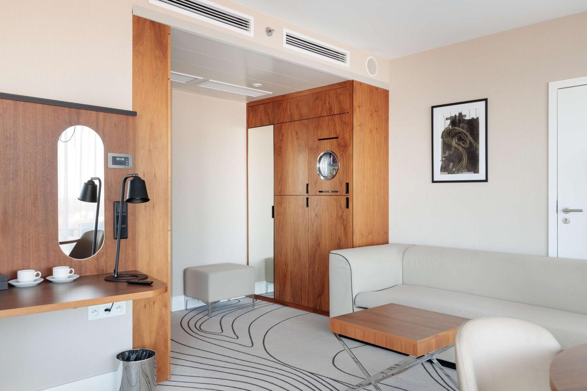 Blue Sky Suite met Uitzicht op Zee