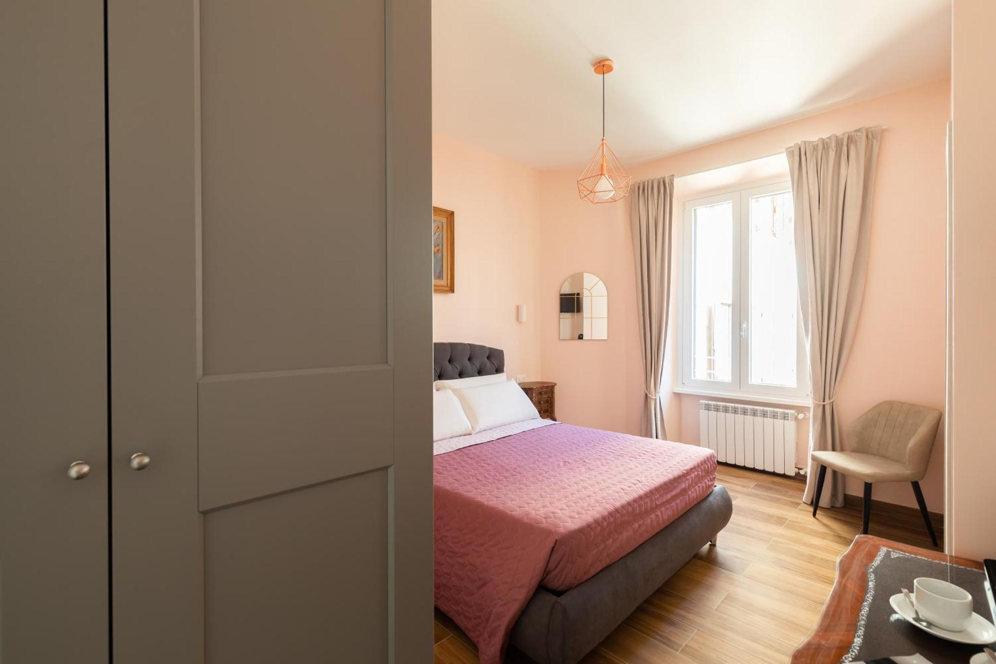 Large Double Room