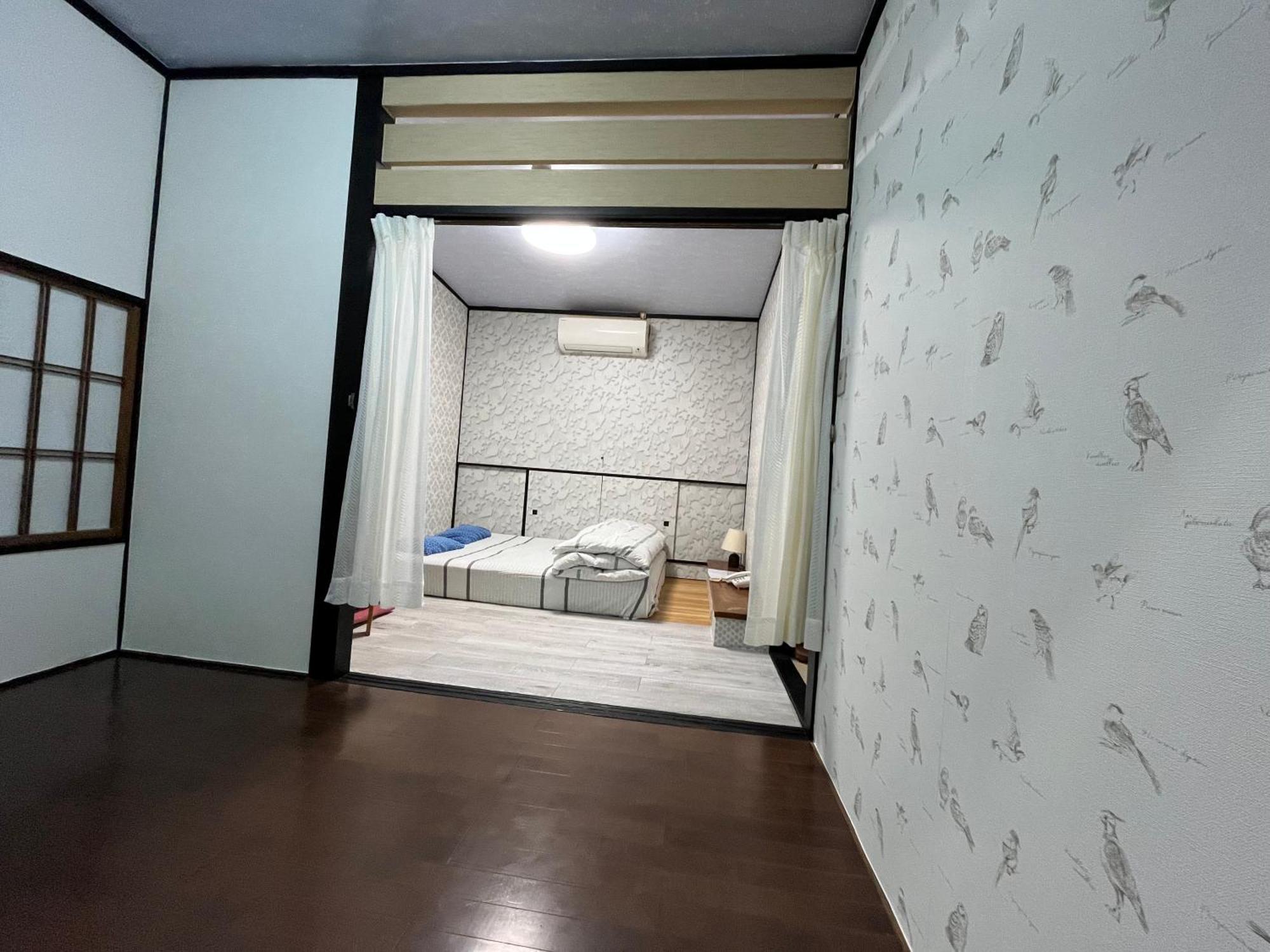 Double Room Private Bathroom