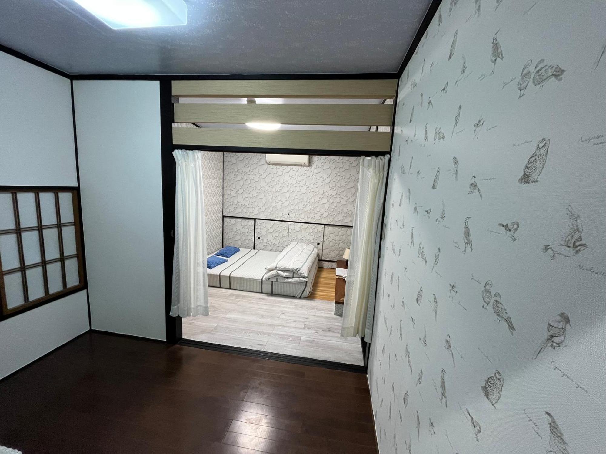 Double Room Private Bathroom