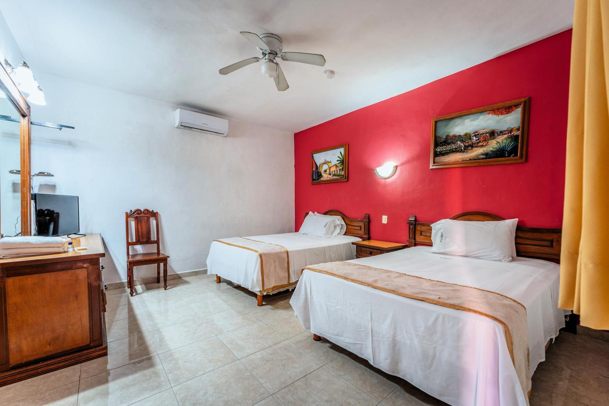 Standard Twin Room