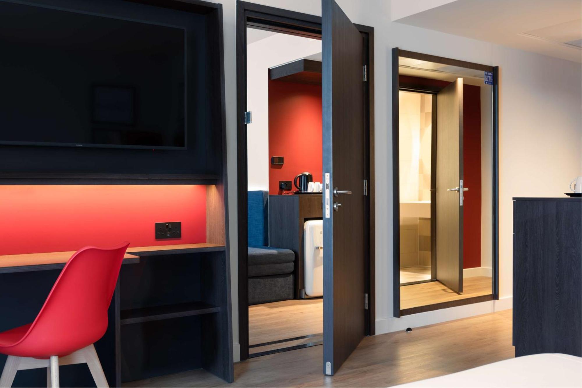 Family Connecting Rooms