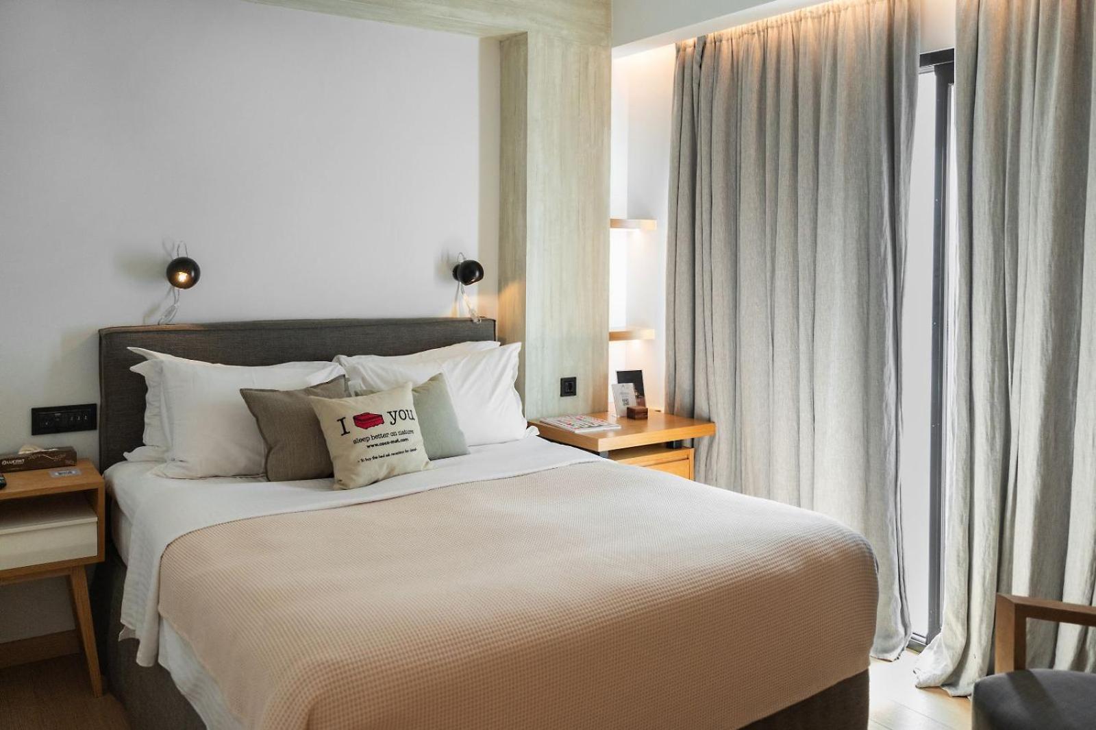 Double Room - Peer