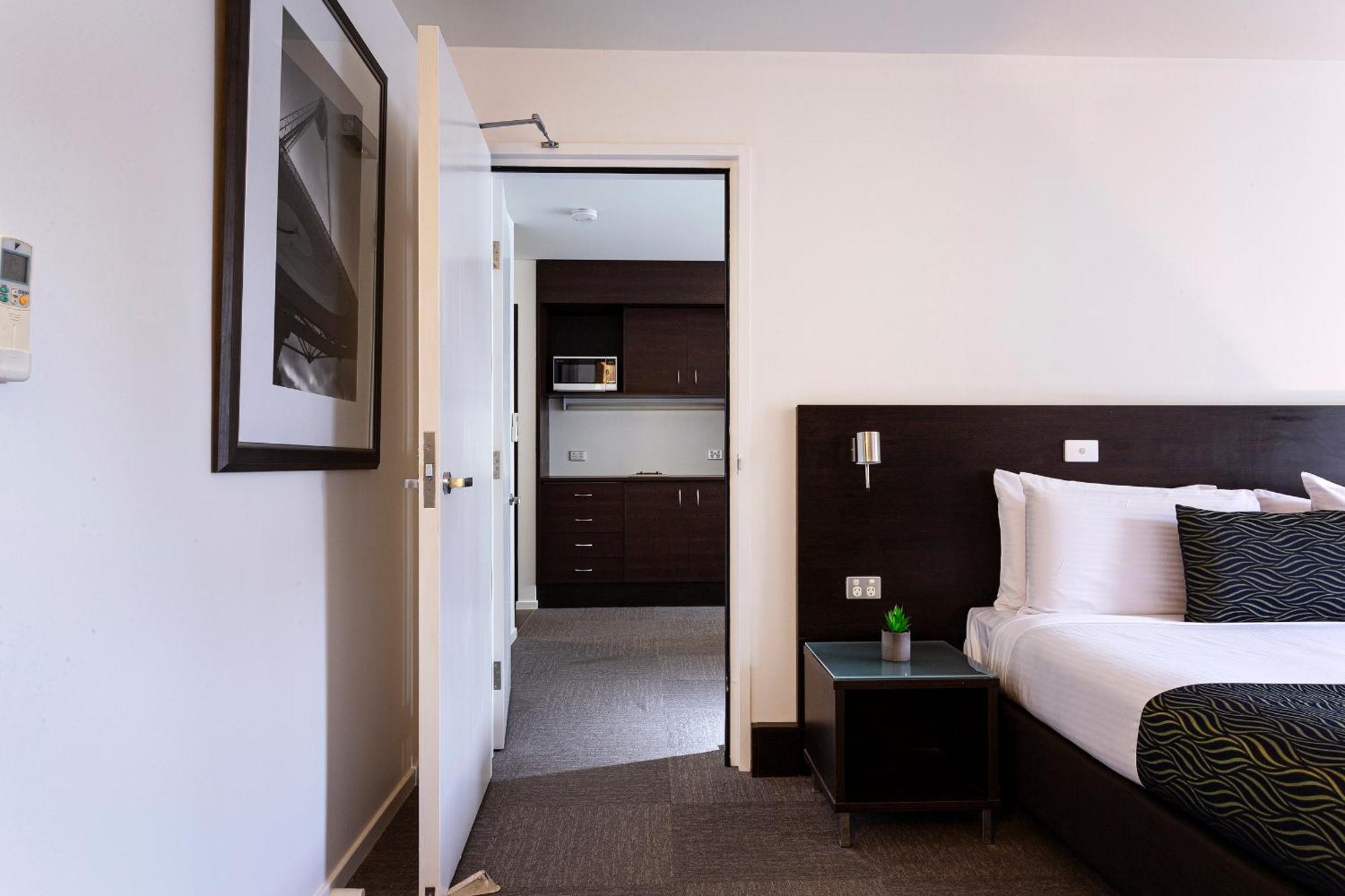 Interconnecting Family Room
