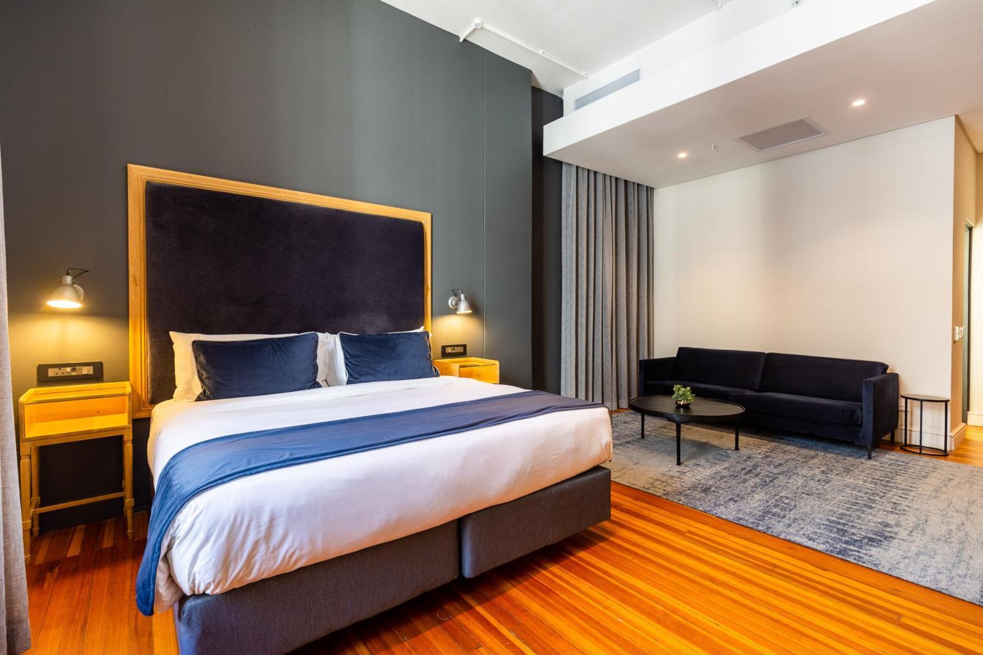Luxe Suite