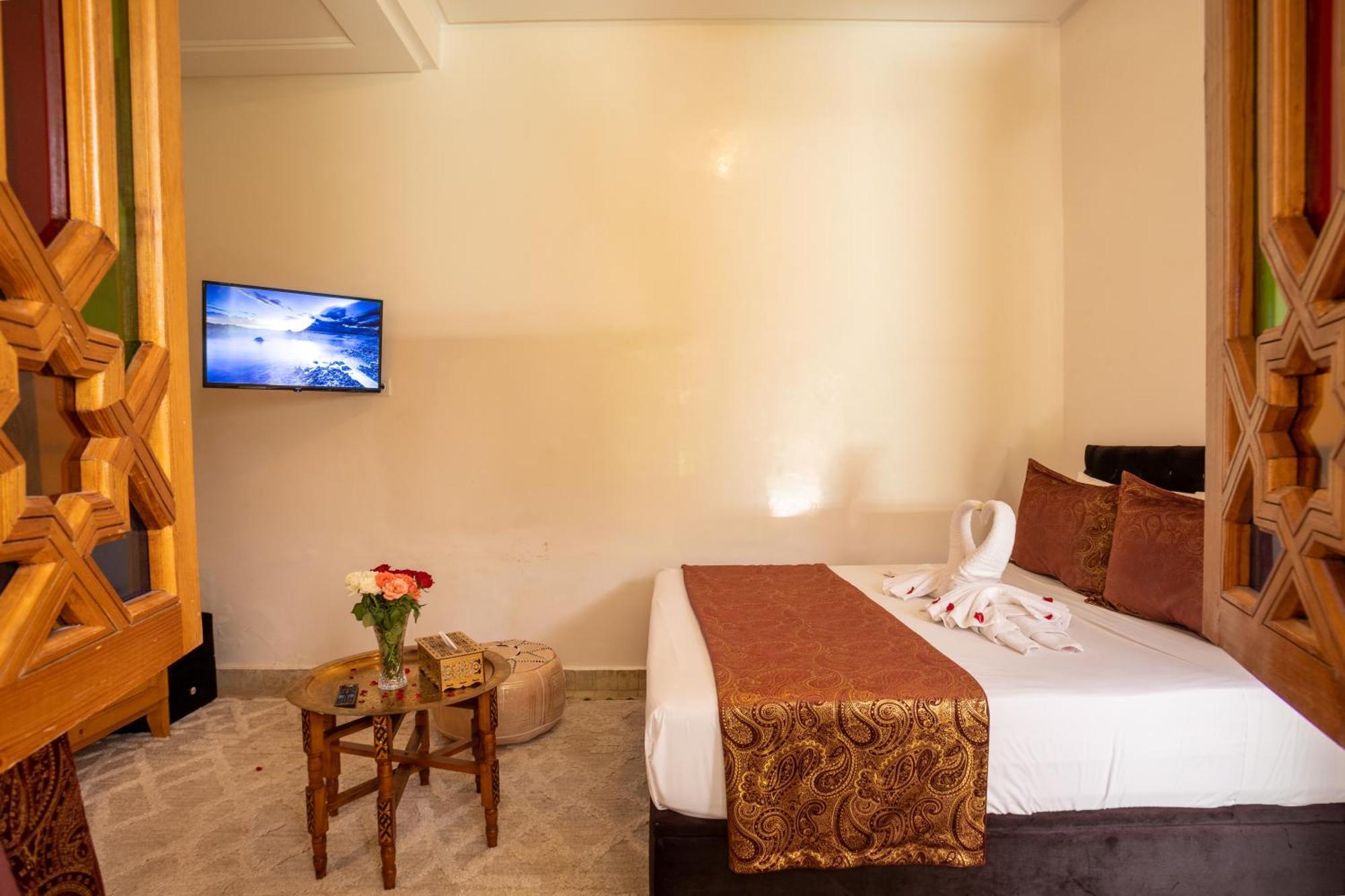 Double Room,1549753399:JPEG