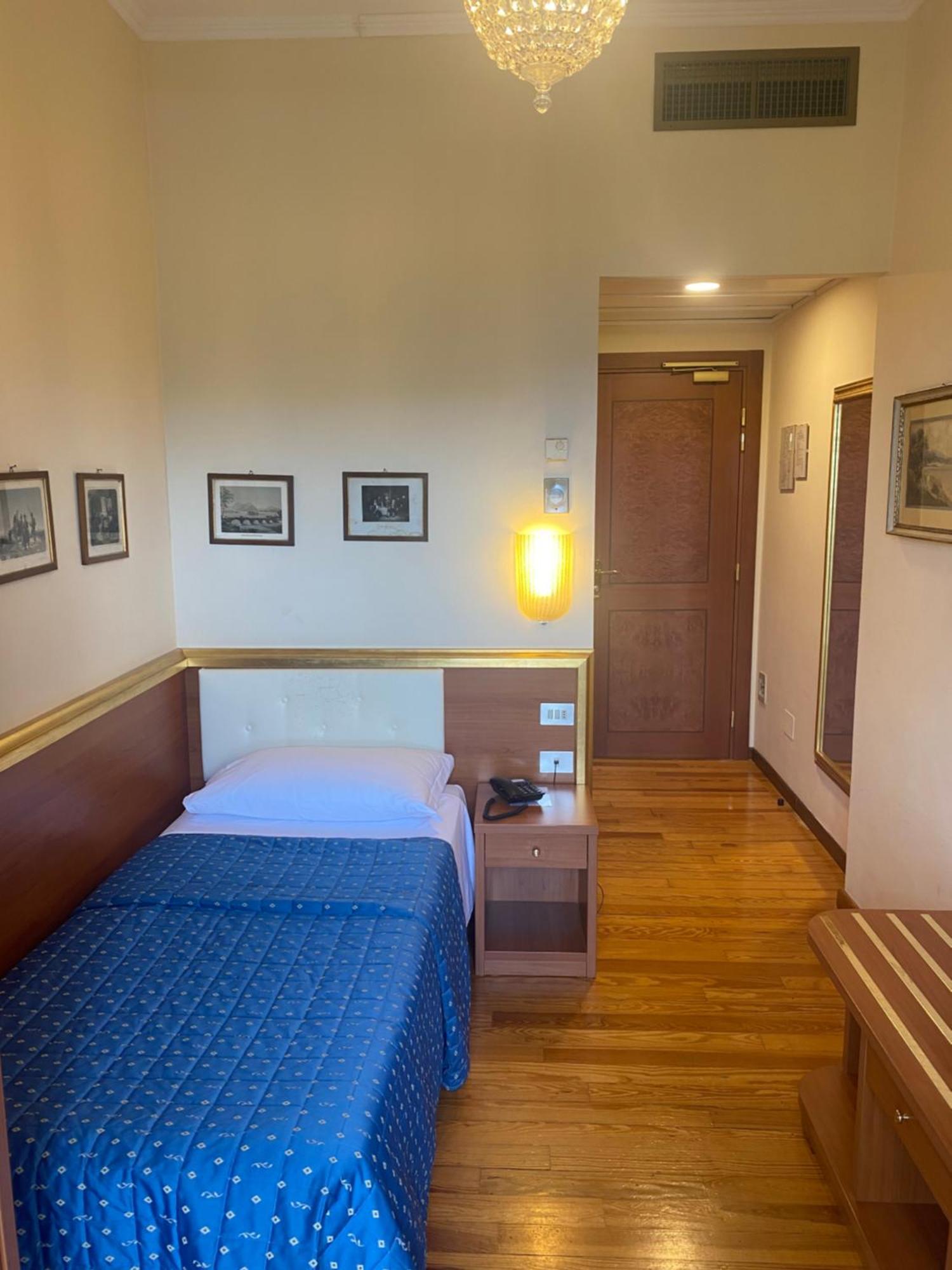 Single Room,1549768858:JPEG