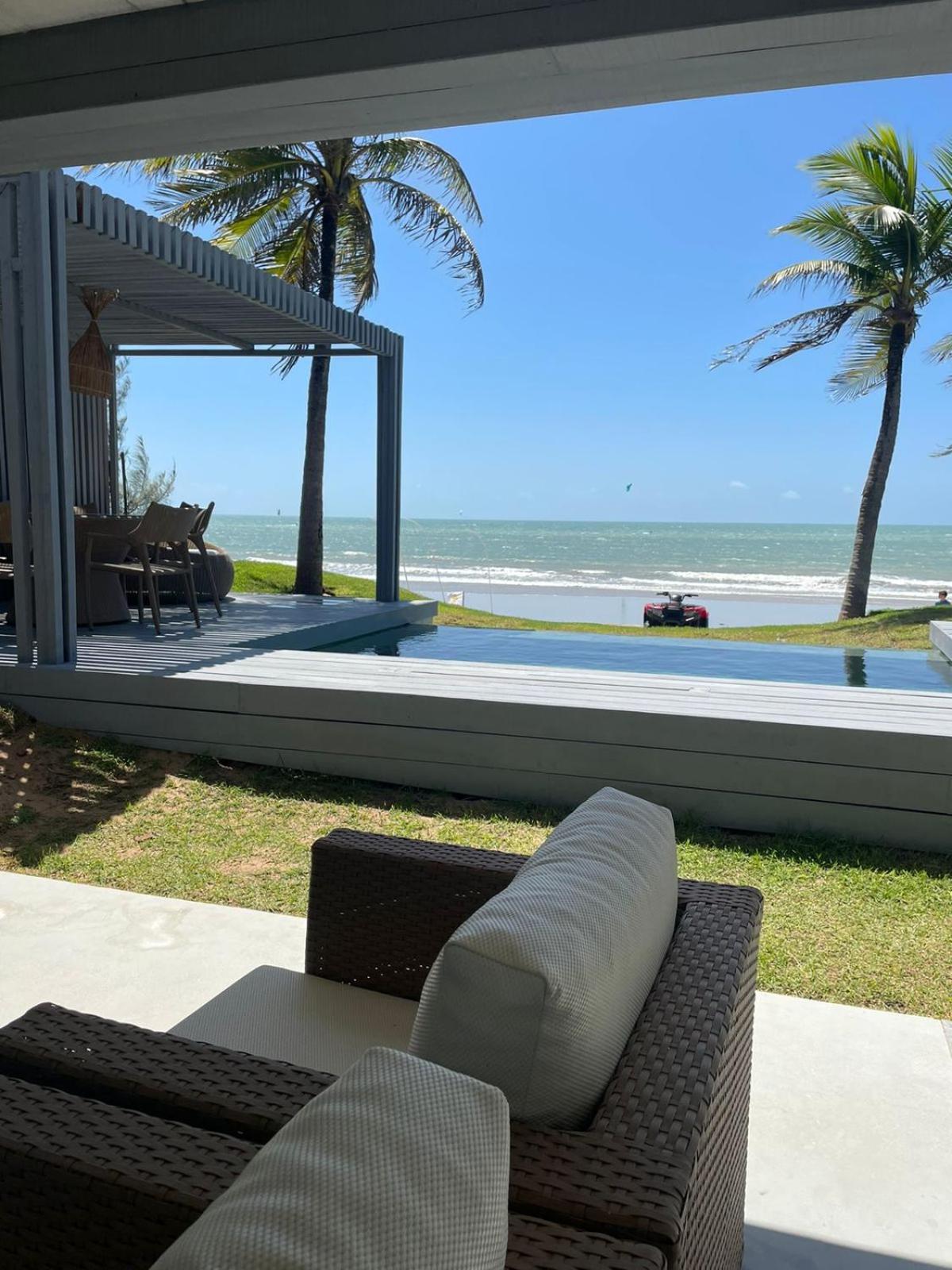 Bungalow Beach Front